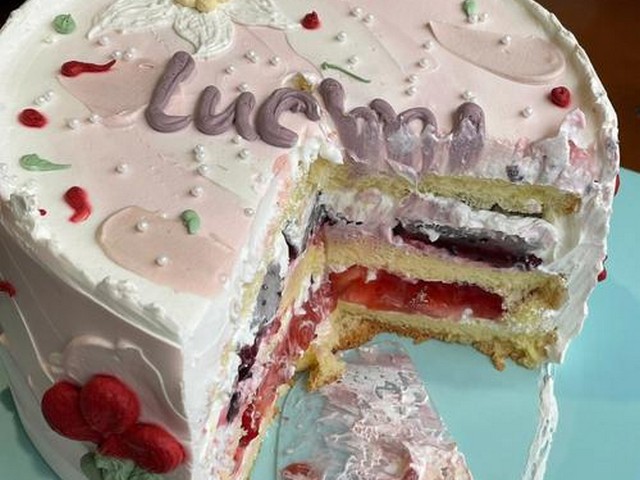 蛋糕祝福语创意6个字,写在蛋糕上的话 创意